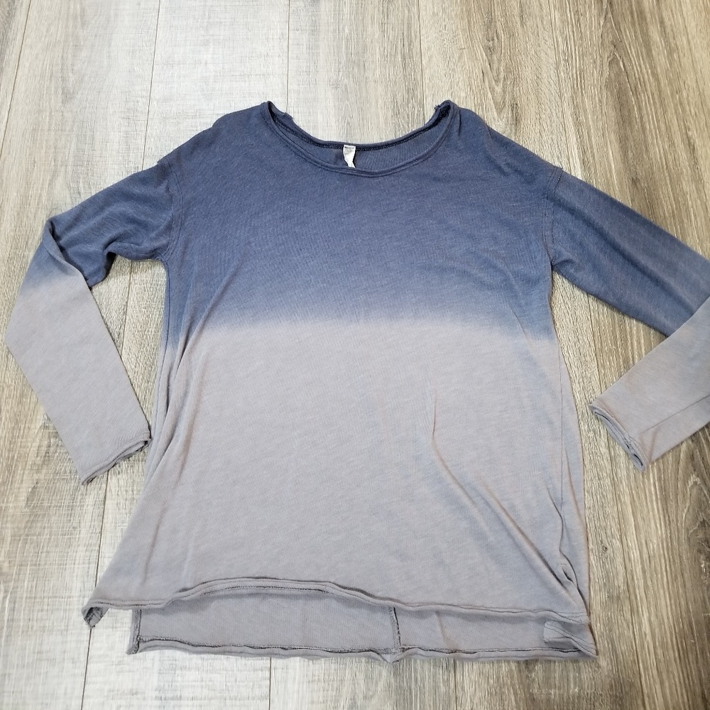 Boutique shirt-brand new- size small